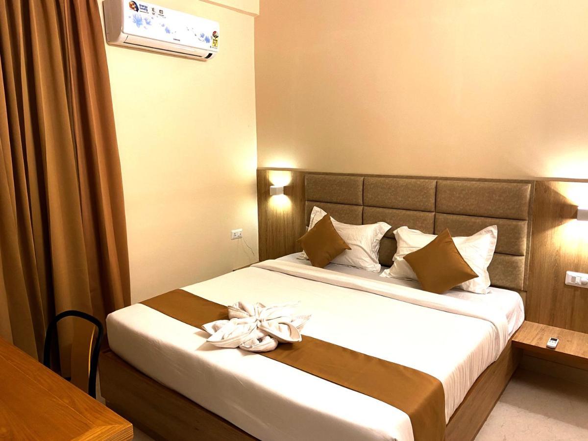 Tag Hotels Irugur Екстер'єр фото